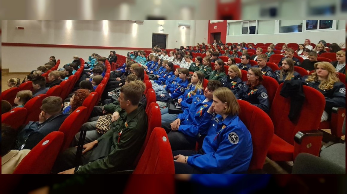 "Фальшивая нота" ко Дню Республики